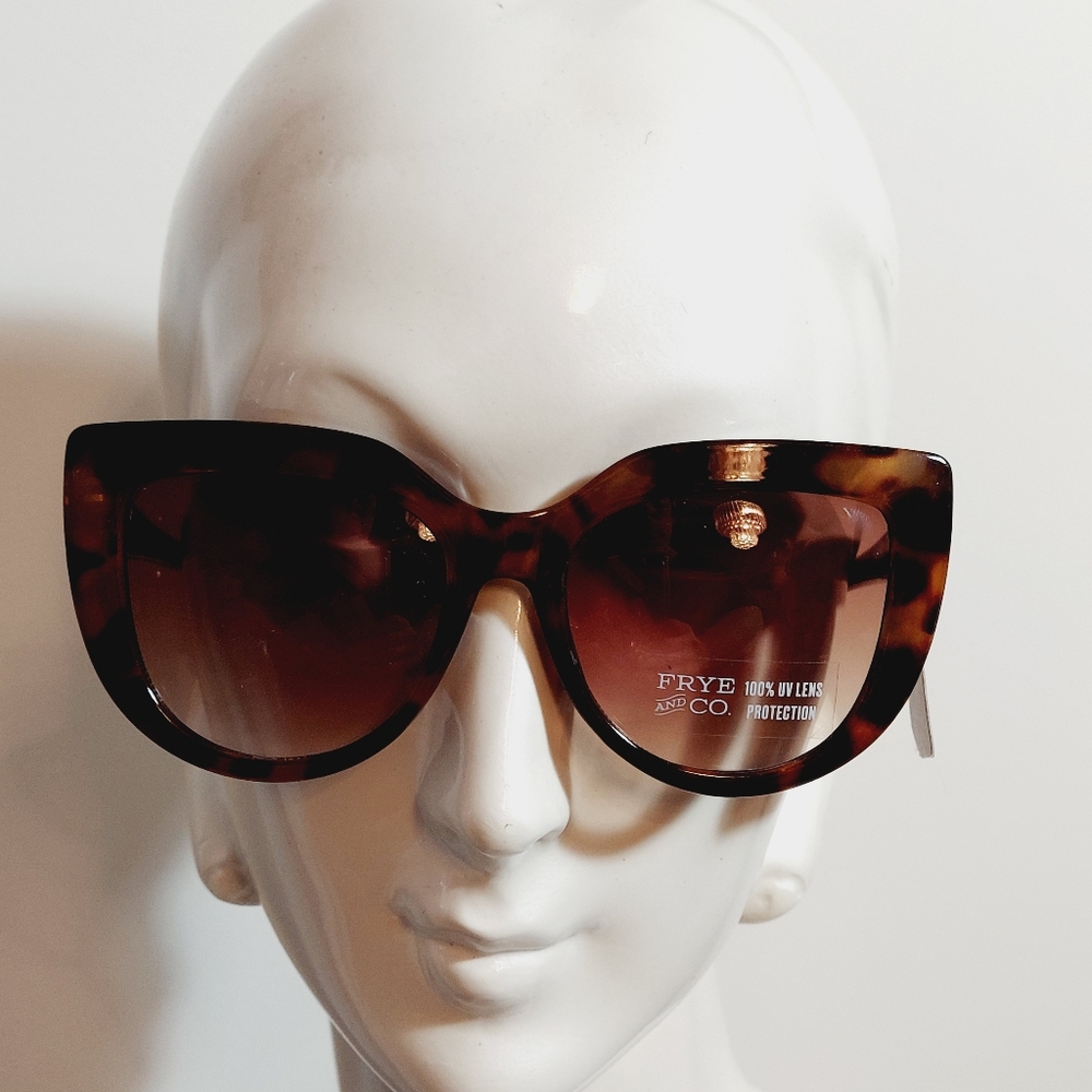 Frye and co sunglasses cat eye tortoise animal print sunnies